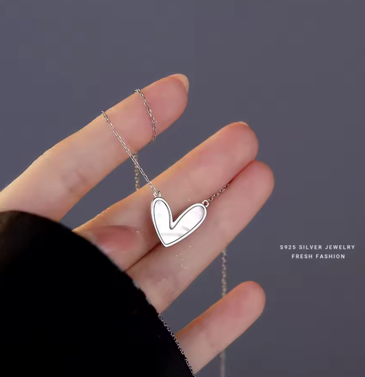 CARLIDANA Minimalist Shell Heart Necklace