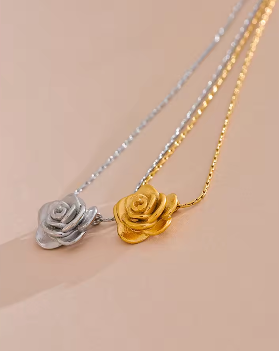 Stereoscopic Flower Necklace