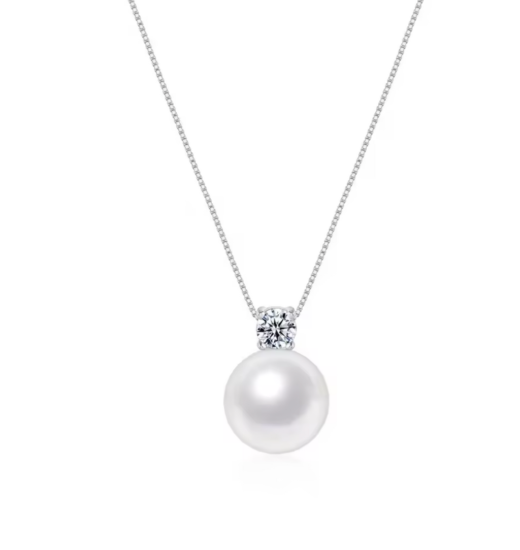 Pearl Pendant Necklace